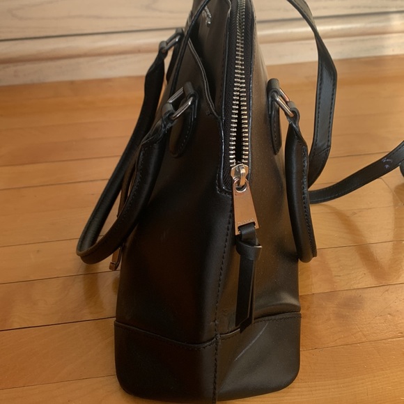 Calvin Klein Black Medium Crossbody - Picture 3 of 8